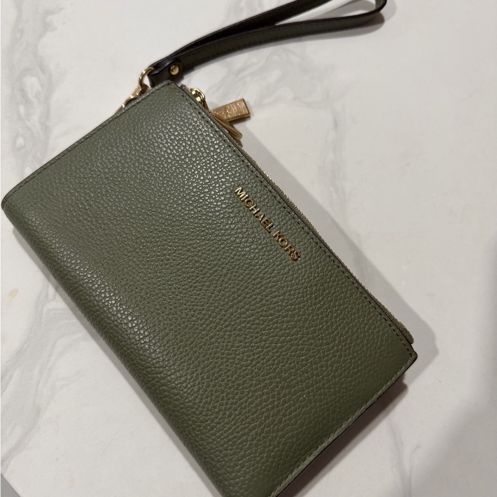 Michael Kors Phone Wristlet